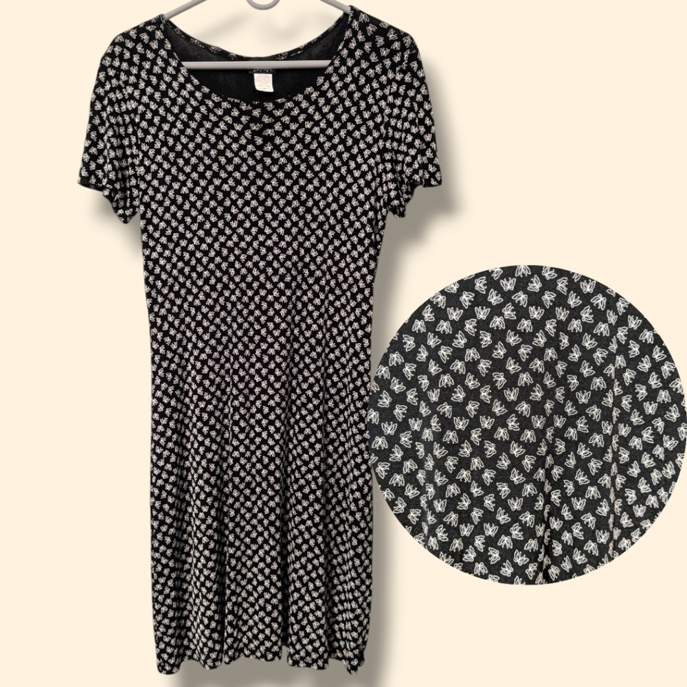 Vintage 90’s Black Floral Print Short Sleeve Mini Dress